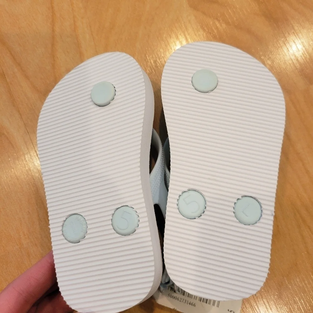 Old Navy Floral Toddler Flip Flops Multicolor Size 5 New